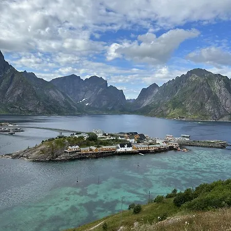 Nyaraló Edith Huset Moskenes